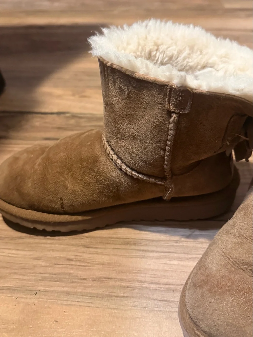 UGG kids Short Shearling-Lined Jeans in Taupe